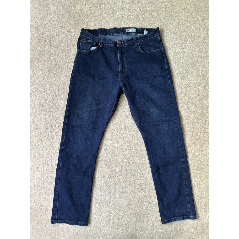 Wrangler Jeans Athletic Fit Mens 36x30 Blue Flex Denim Pants Straight Casual EUC